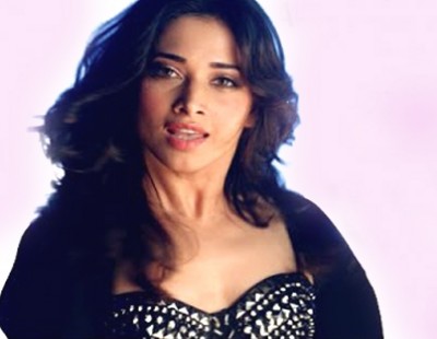 Second teaser out for 'Abhinetri' movie
